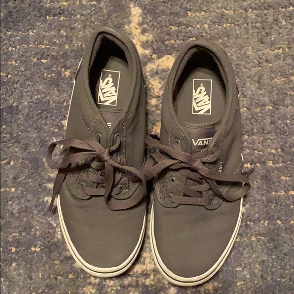 Vans - Picture 2 of 5